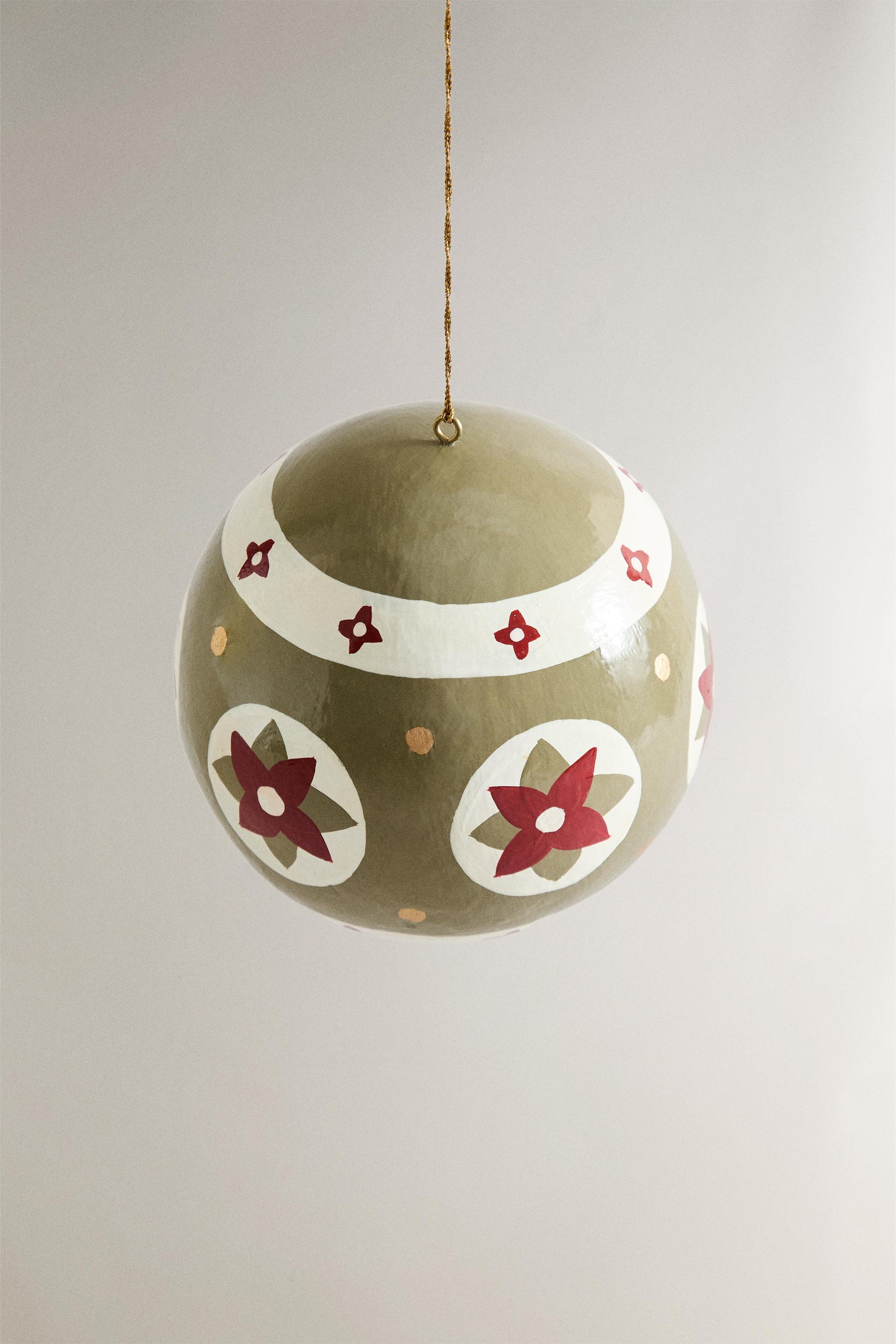 CHRISTMAS TREE ORNAMENT PAPER STAR BALL